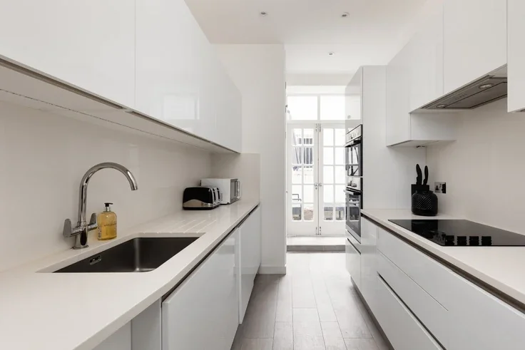 Flat Lennox Gardens in Greater London