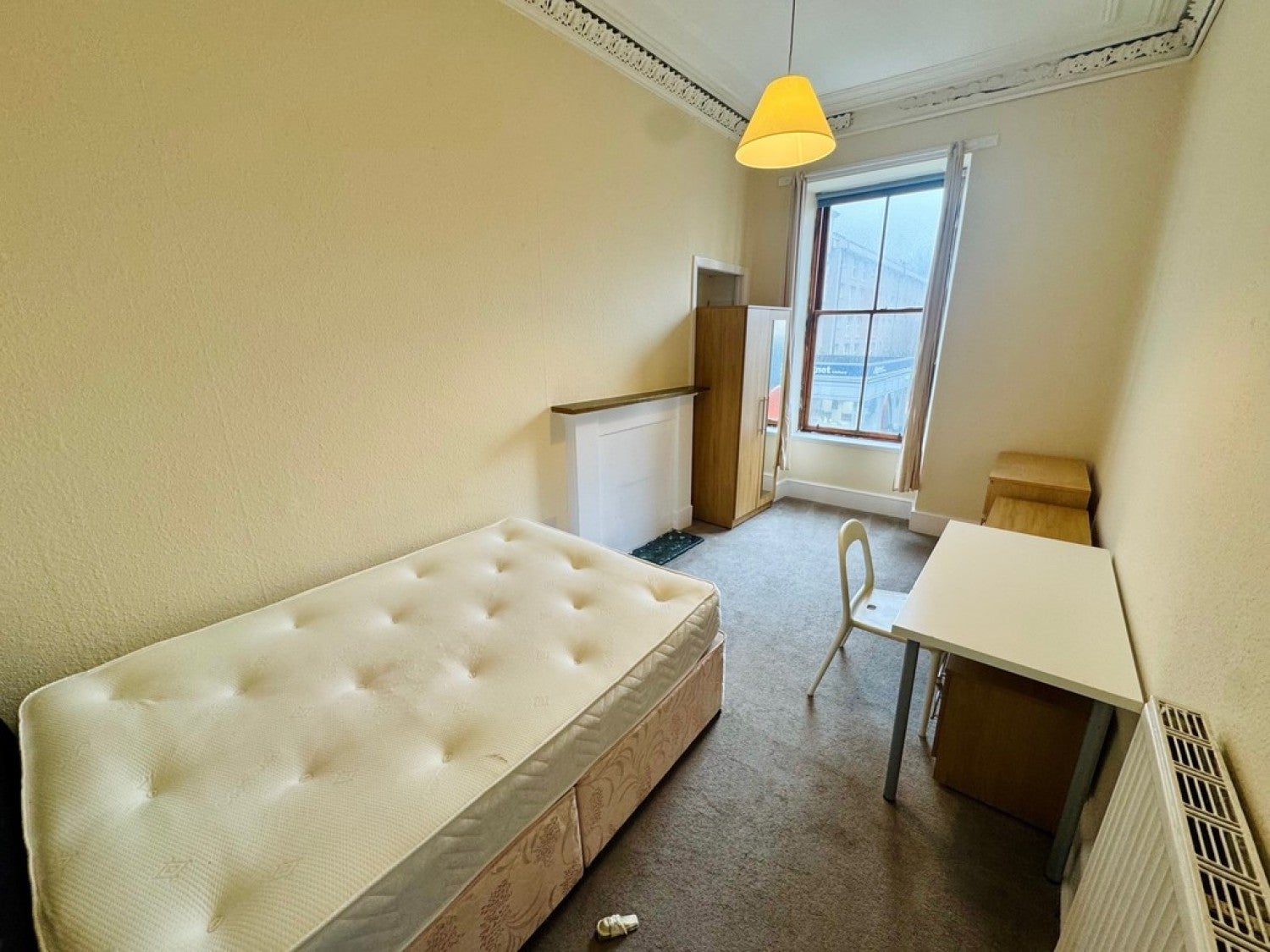 Room Great Western Road in Glasgow