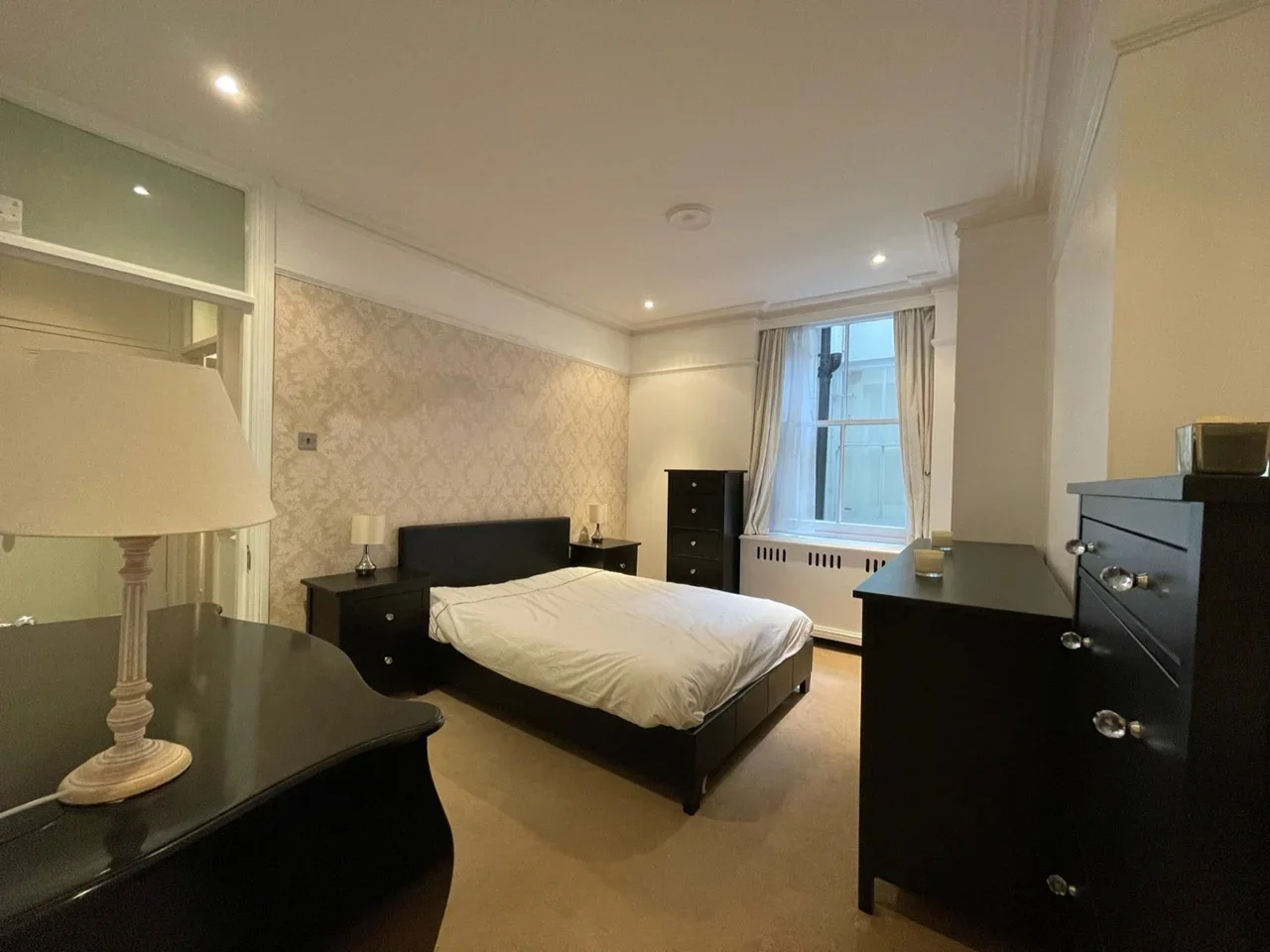 Flat Stanhope Gardens in Greater London