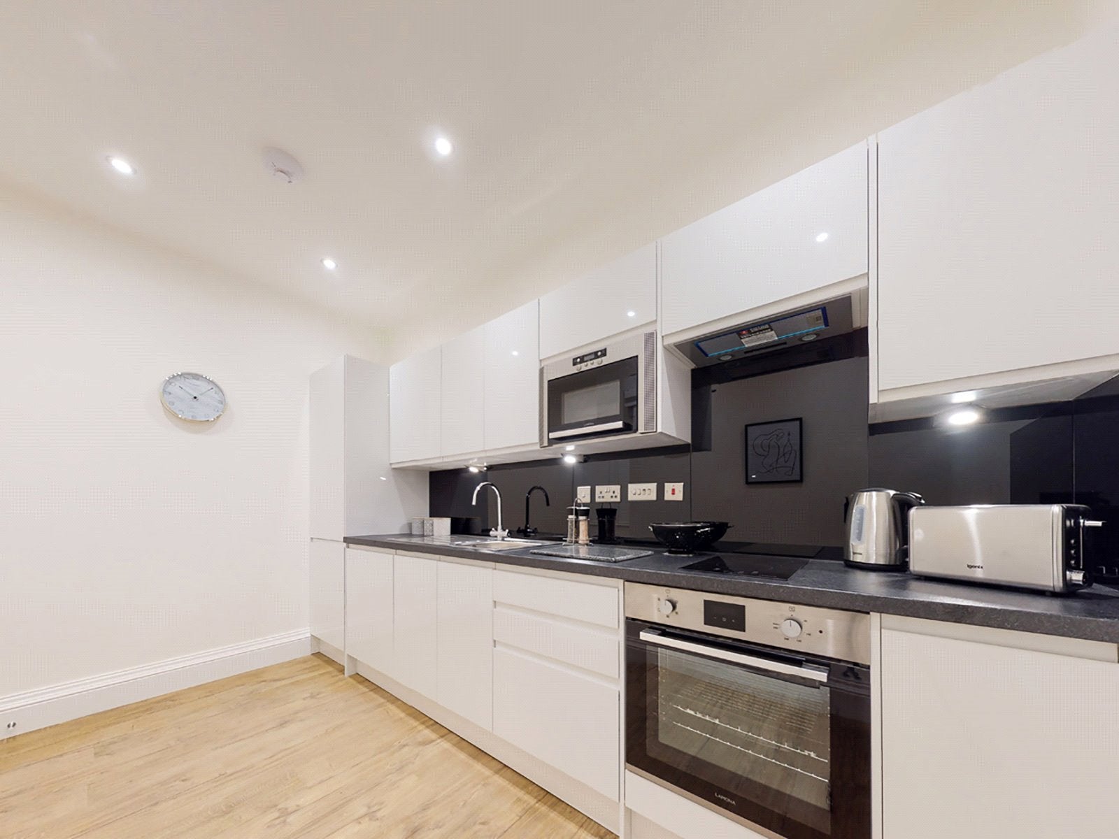 Flat Hyde Terrace in Leeds