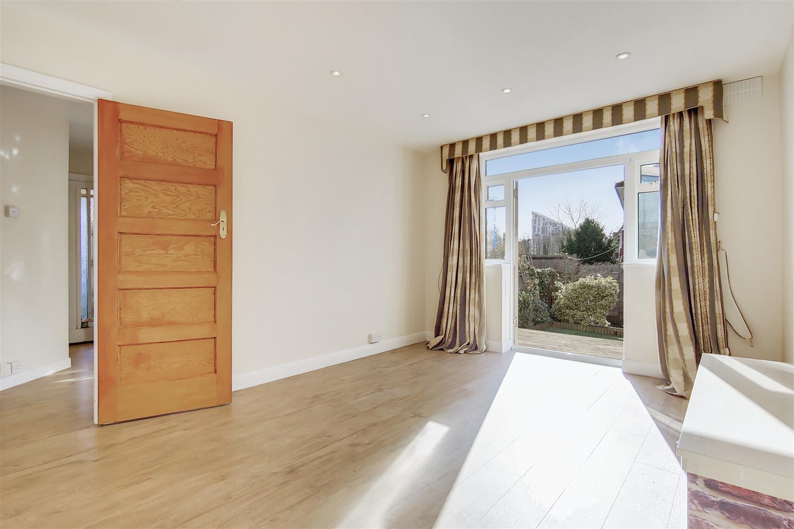Flat Mill Vale in Greater London