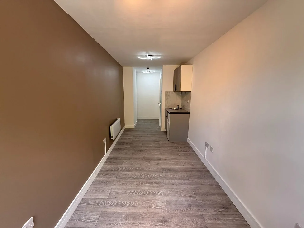 Flat Selan Gardens in Greater London