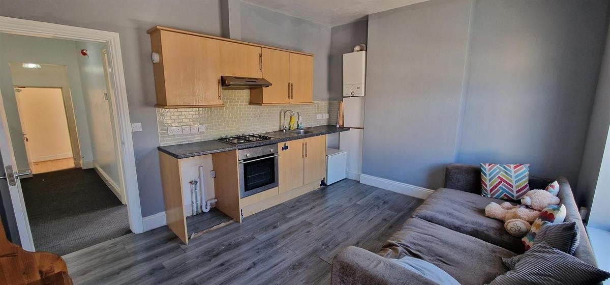 Flat Wynburg Street in Hull