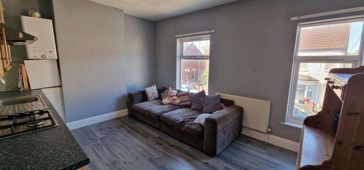 Flat Wynburg Street in Hull
