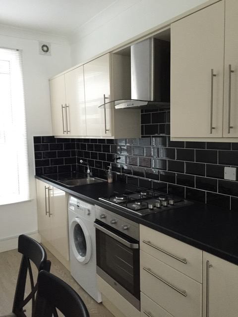 Room Princes Road in Greater London