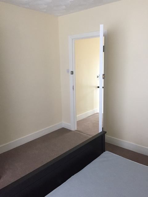 Room Princes Road in Greater London
