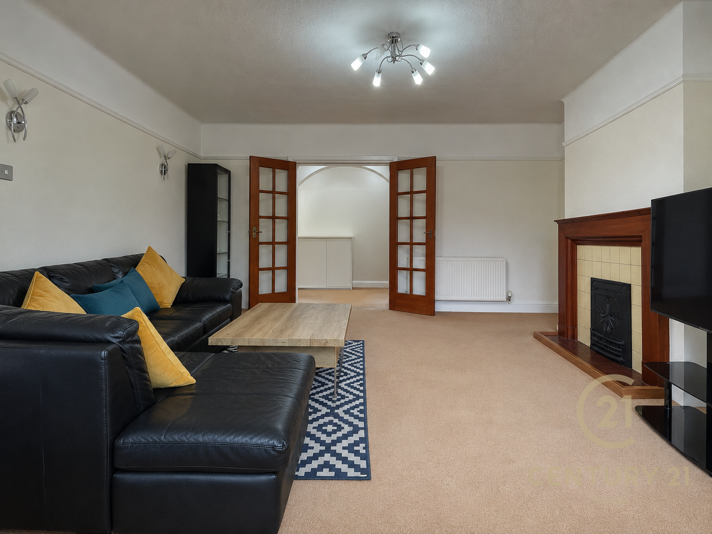 Flat Orchard Court in Epsom and Ewell
