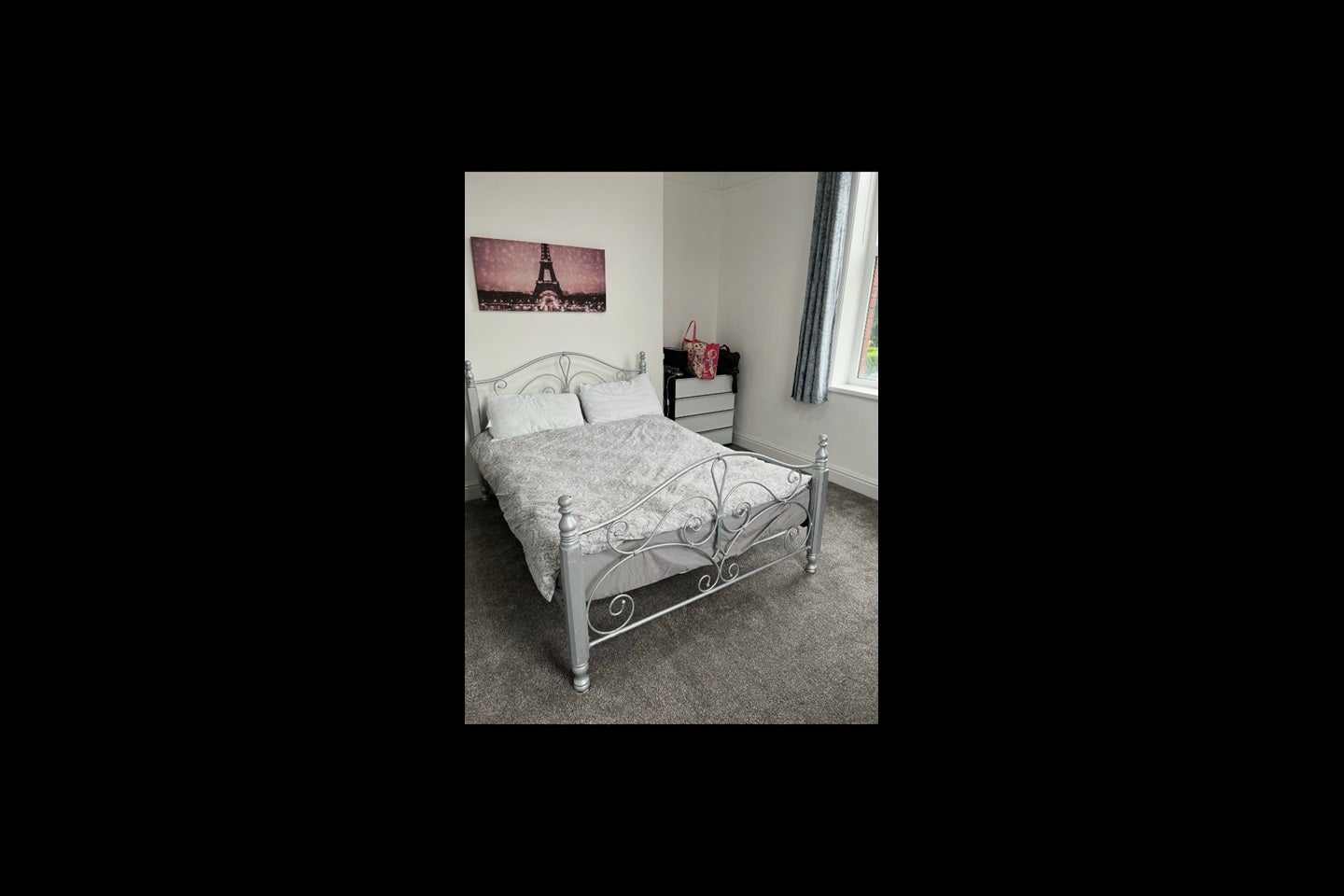 Room Westfield Road in Wakefield