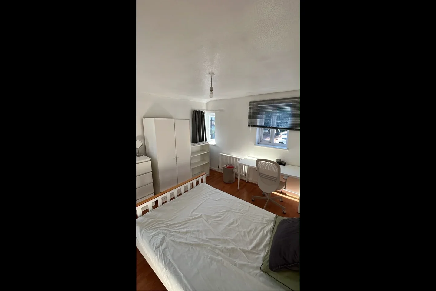 Room Beech Close in Greater London