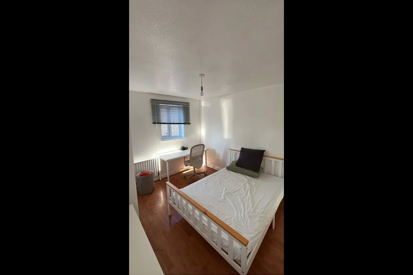 Room Beech Close in Greater London