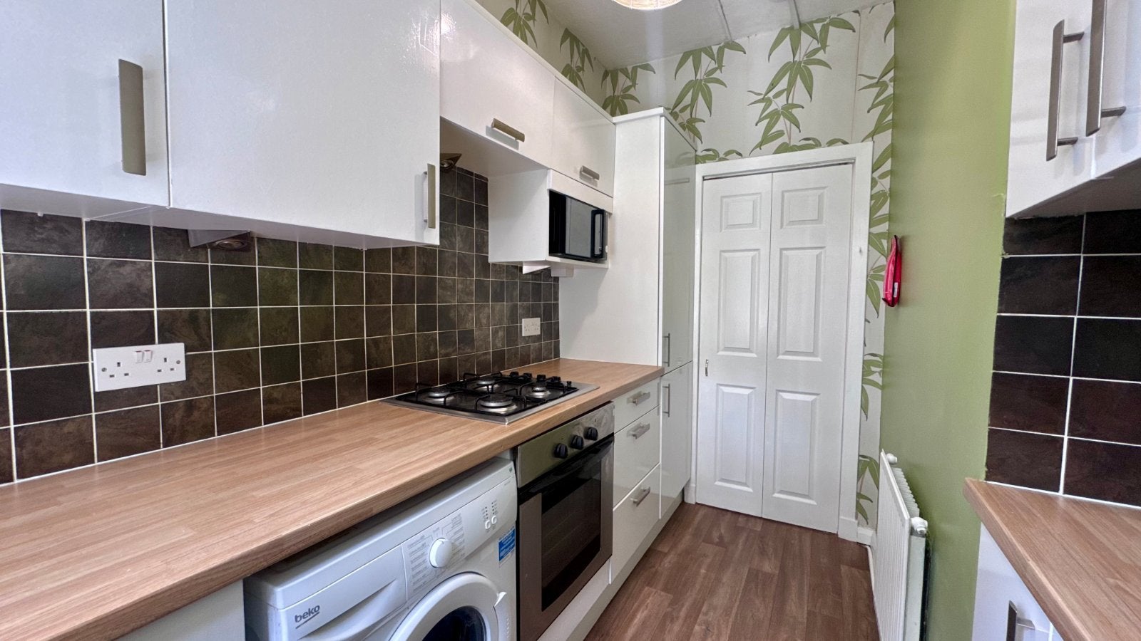Flat Larchfield Avenue in Glasgow
