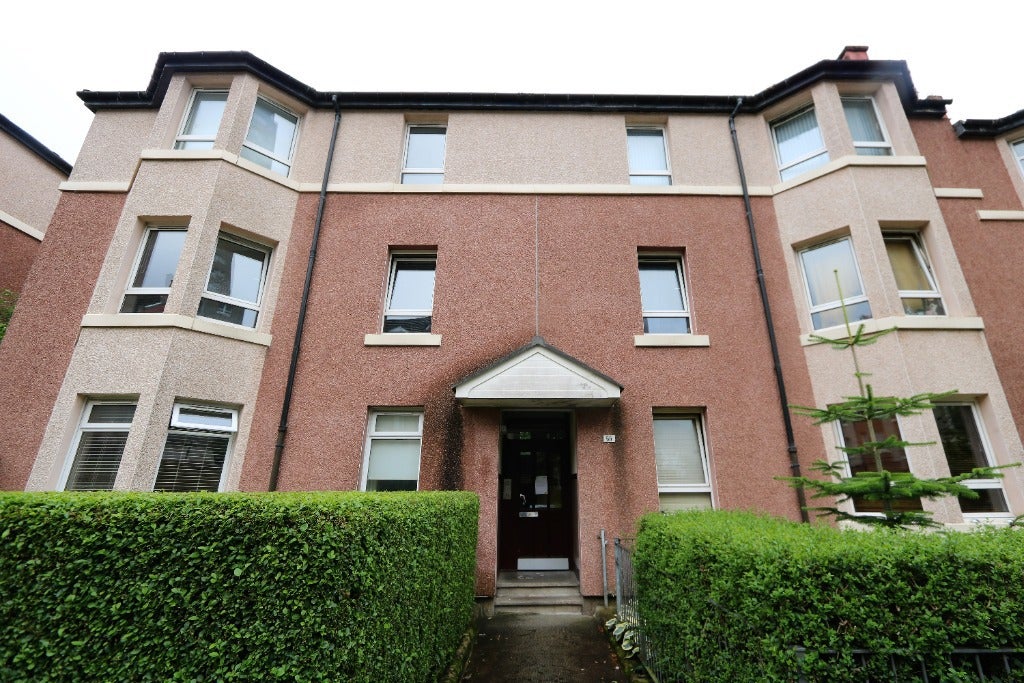 Flat Larchfield Avenue in Glasgow