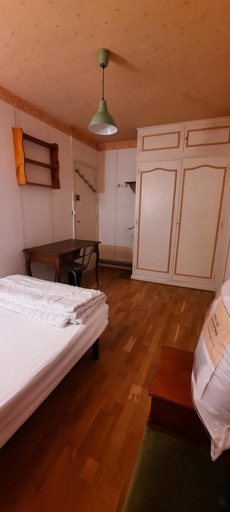 Room Rue Gambetta in La Madeleine