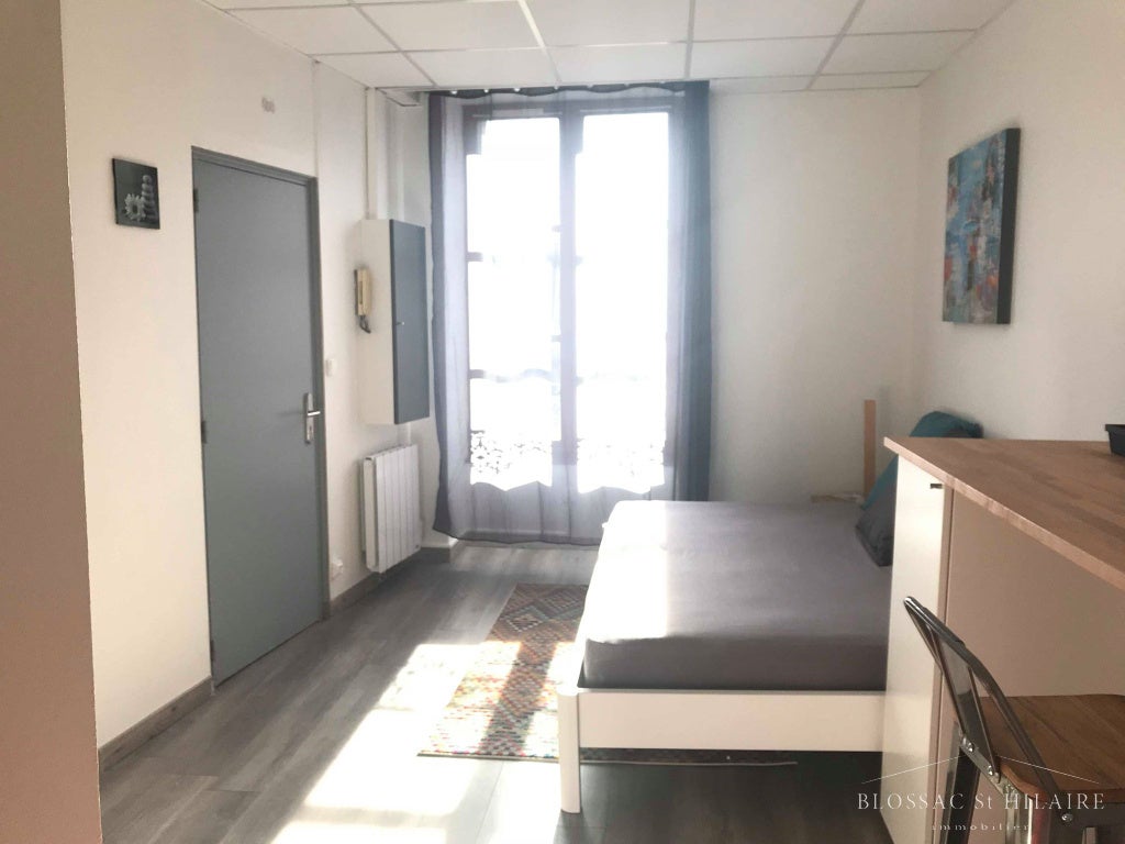 Flat Rue du 19 Mars 1962 in Poitiers