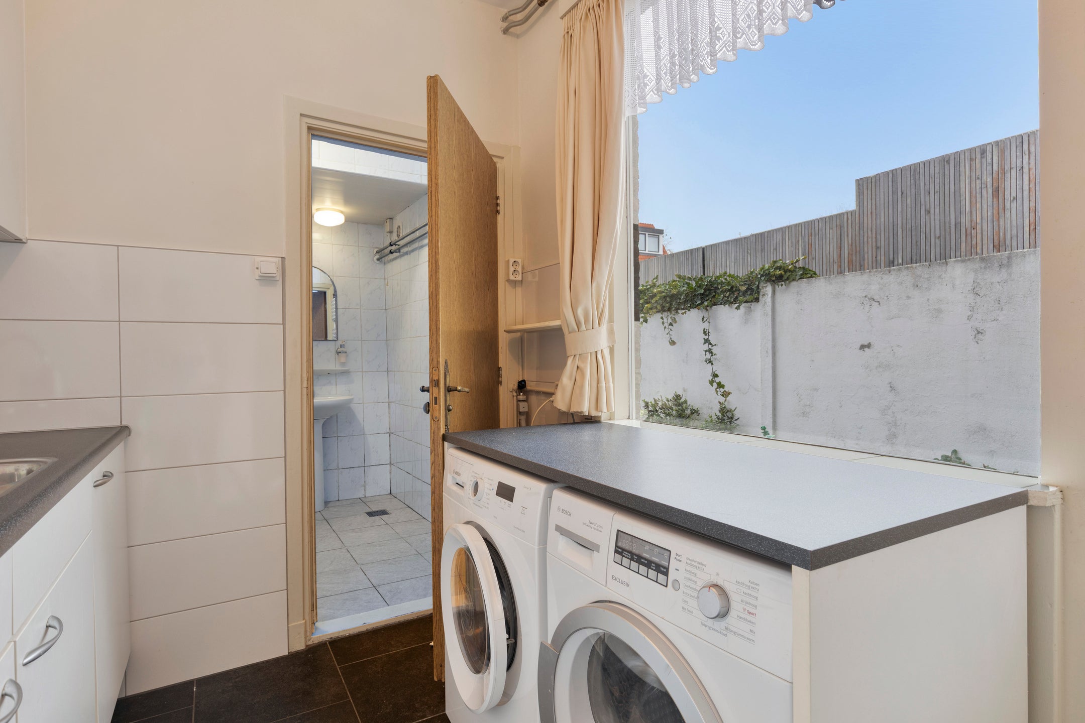 Tussenwoning te koop: Nachtegaalstraat 17, Breda
