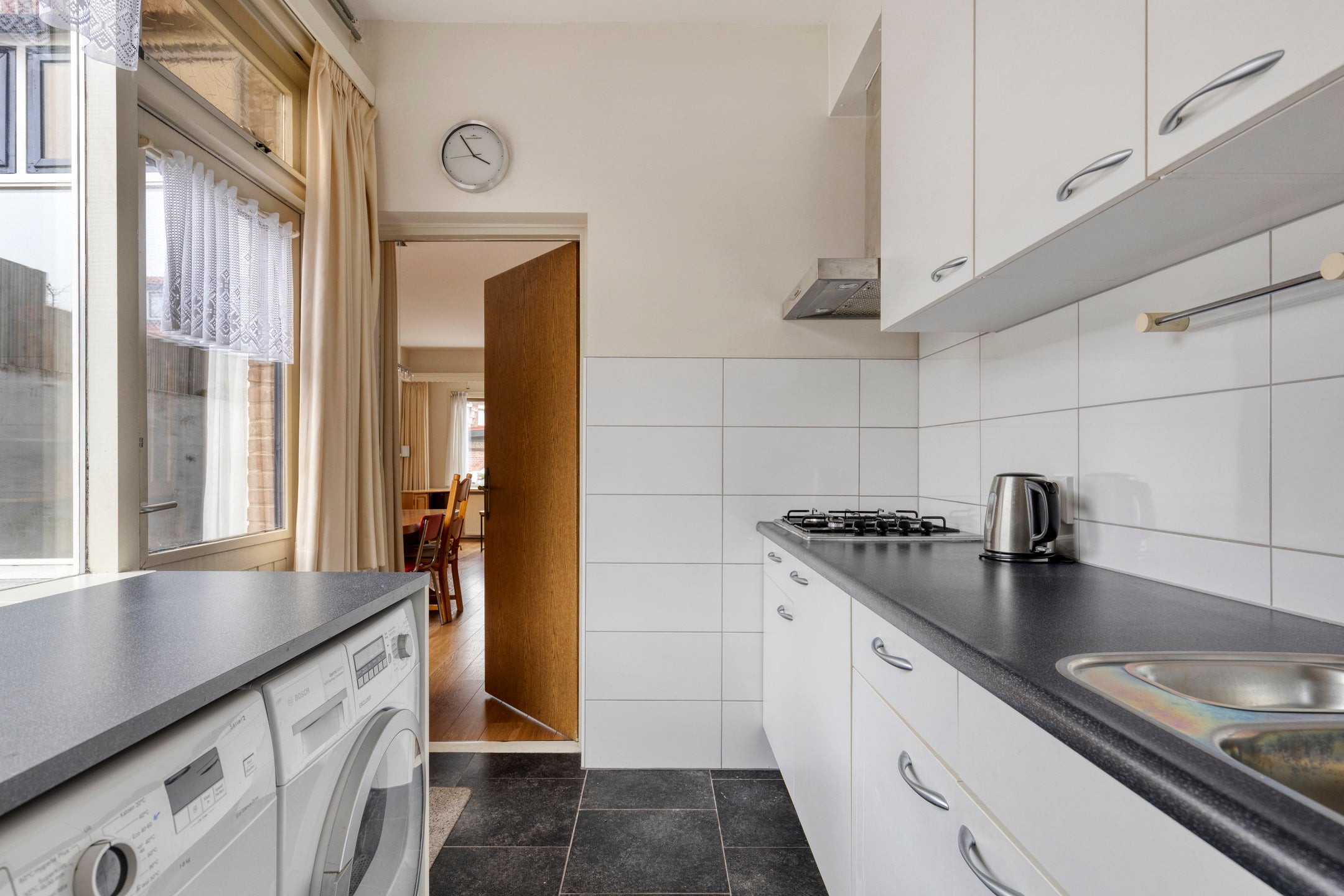 Tussenwoning te koop: Nachtegaalstraat 17, Breda