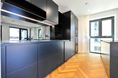 Flat Seven Sisters Road in Greater London