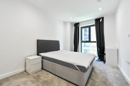Flat Seven Sisters Road in Greater London