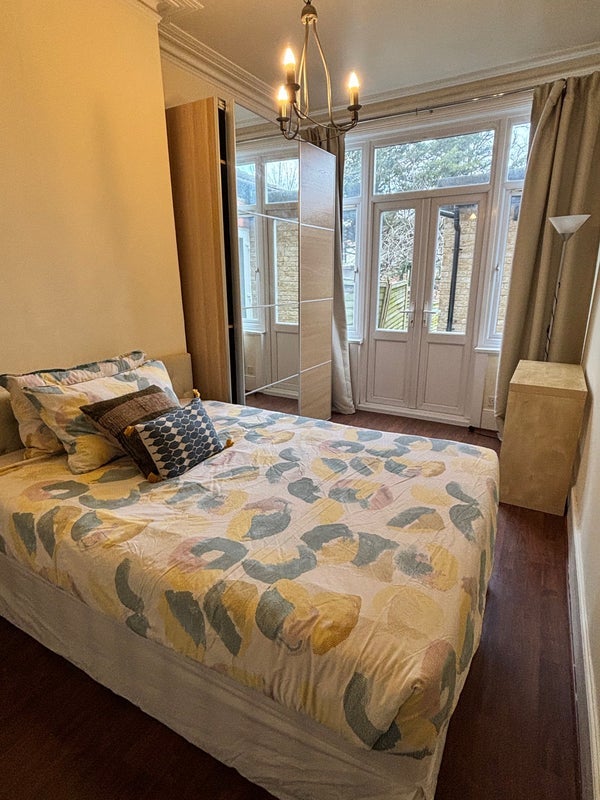 Room Maryland Road in Greater London