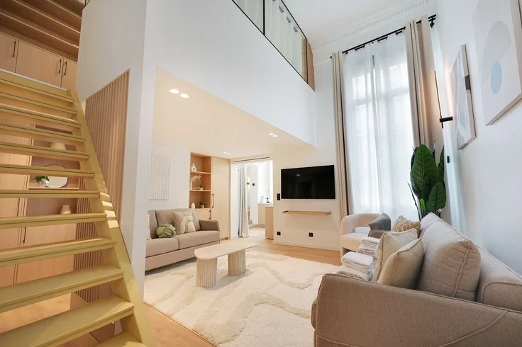 Appartement Rue Sainte-Anne à Paris
