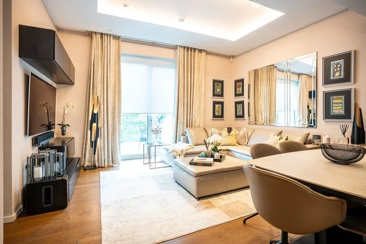 Flat Ongar Road in Greater London