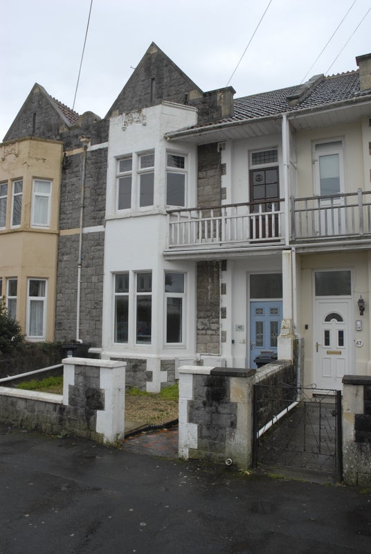 Room Severn Avenue in Weston-super-Mare