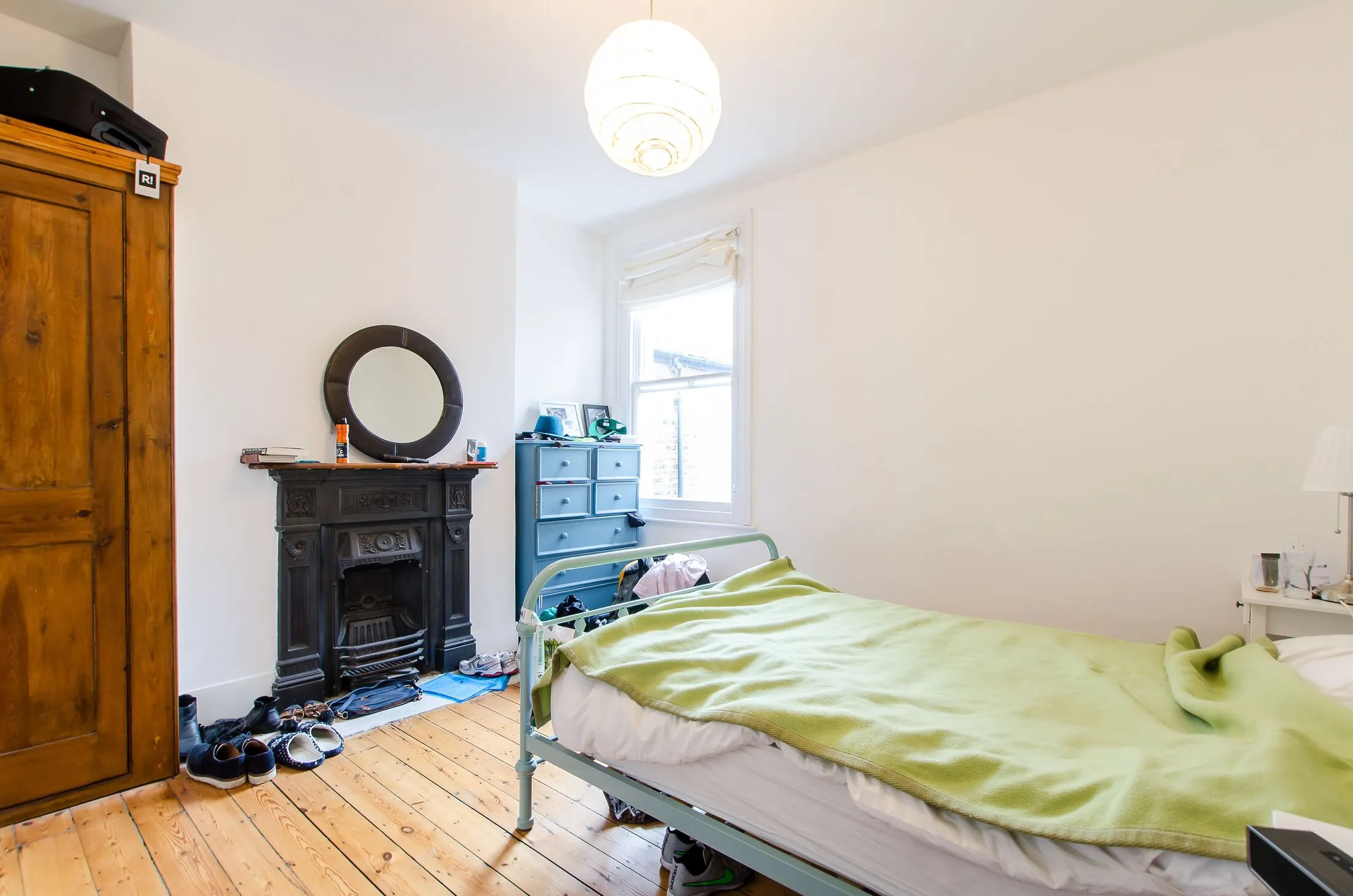 Flat Wimbart Road in Greater London