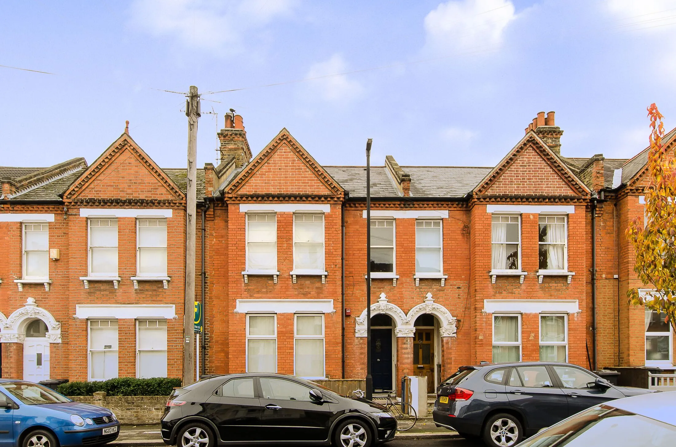 Flat Wimbart Road in Greater London