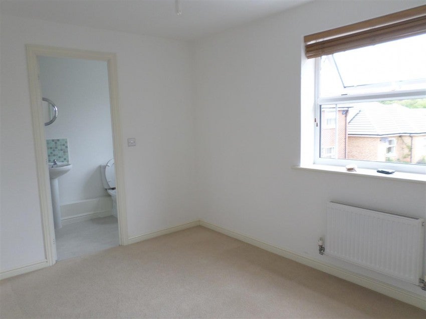 Flat Eagle Road in Slough