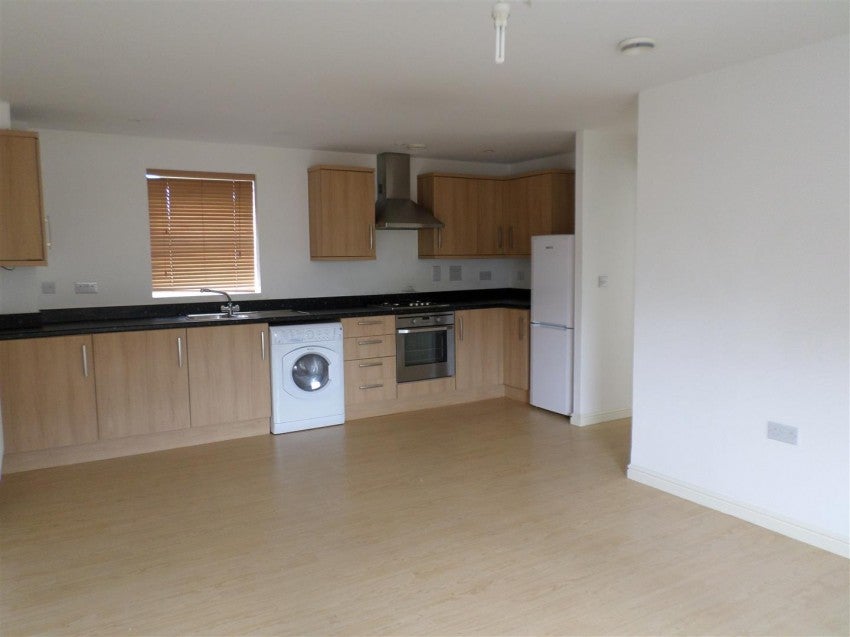 Flat Eagle Road in Slough