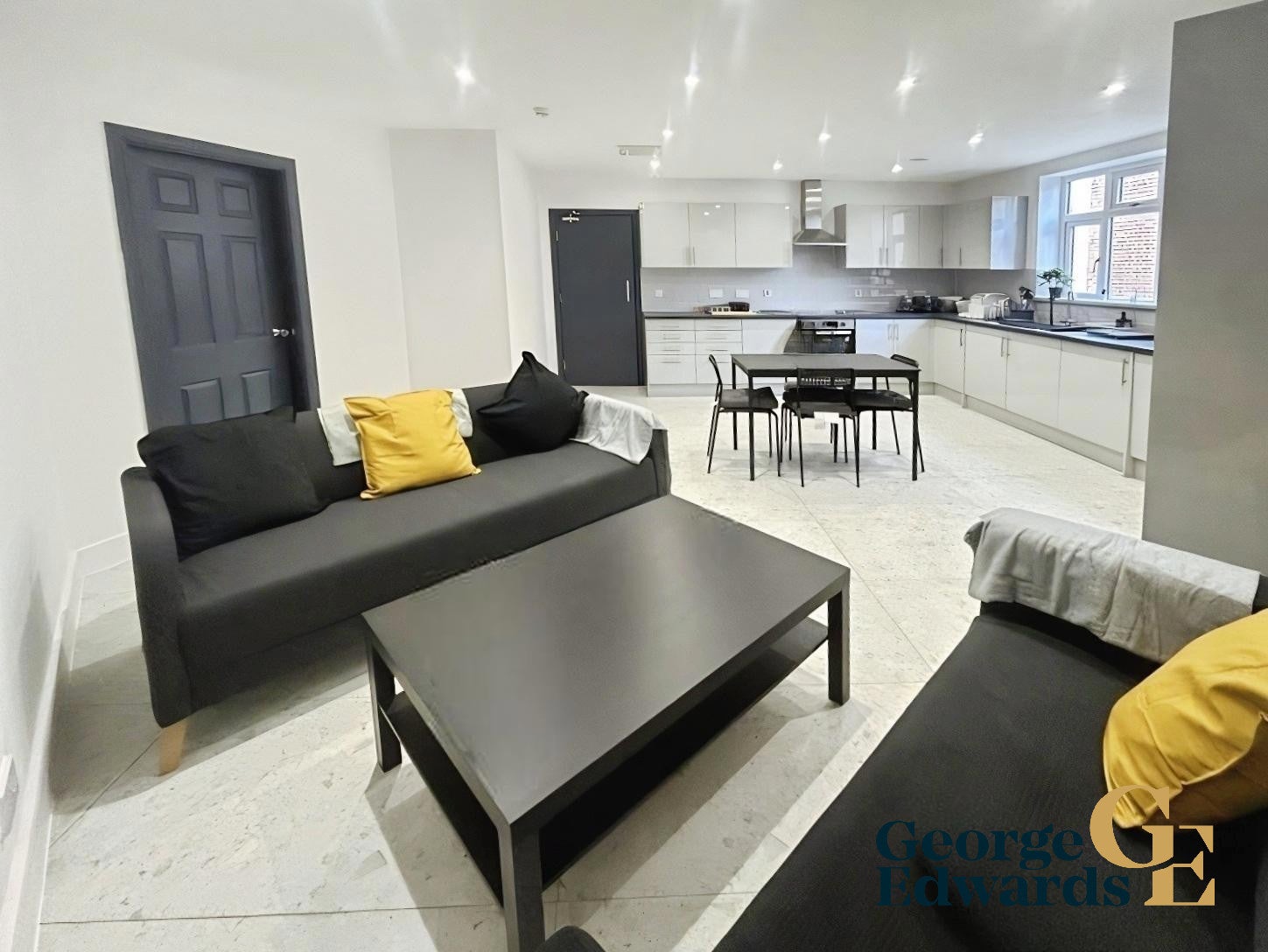 Room Osmaston Road in Derby