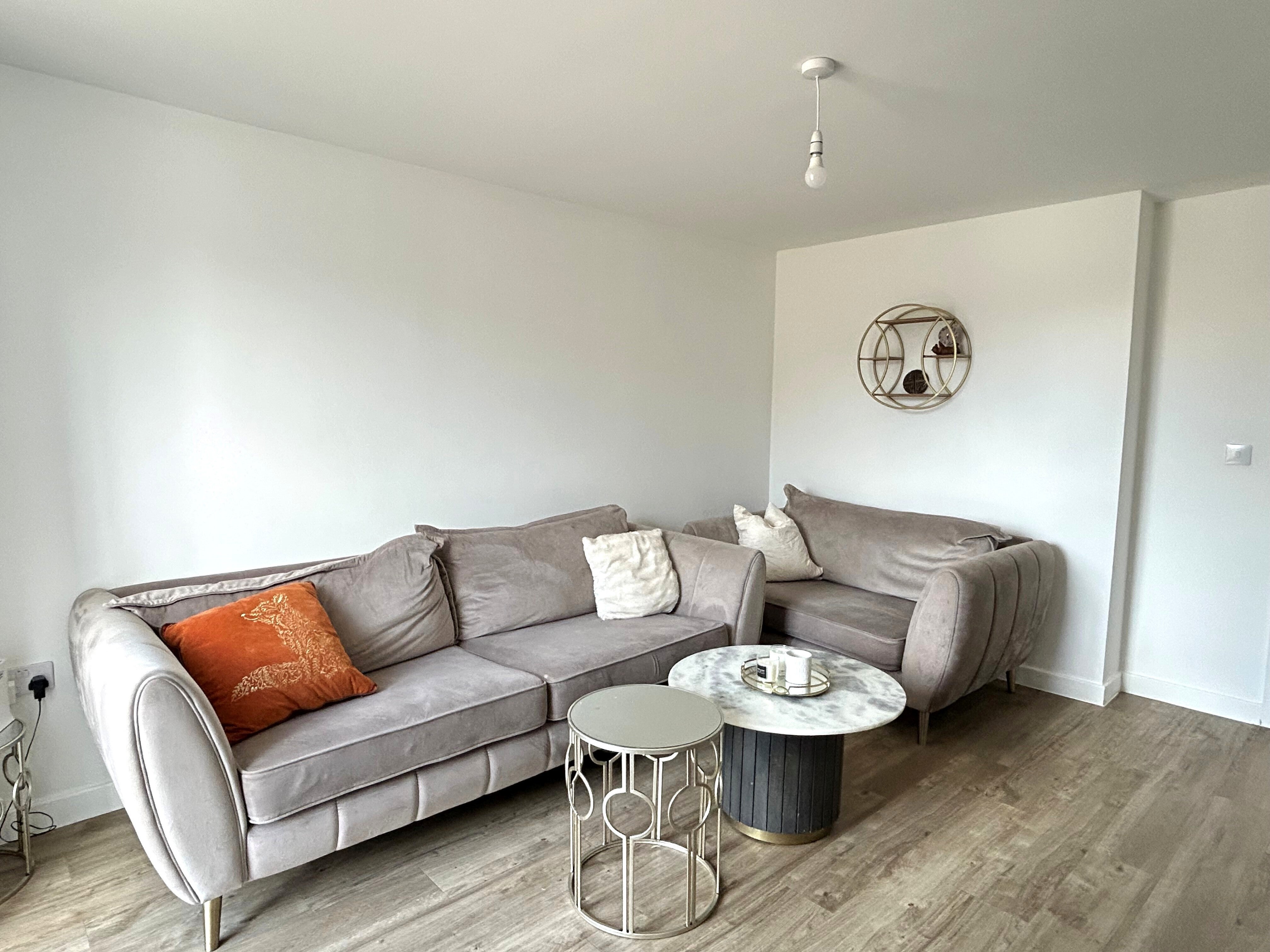 Room Mottram Road in Gravesham