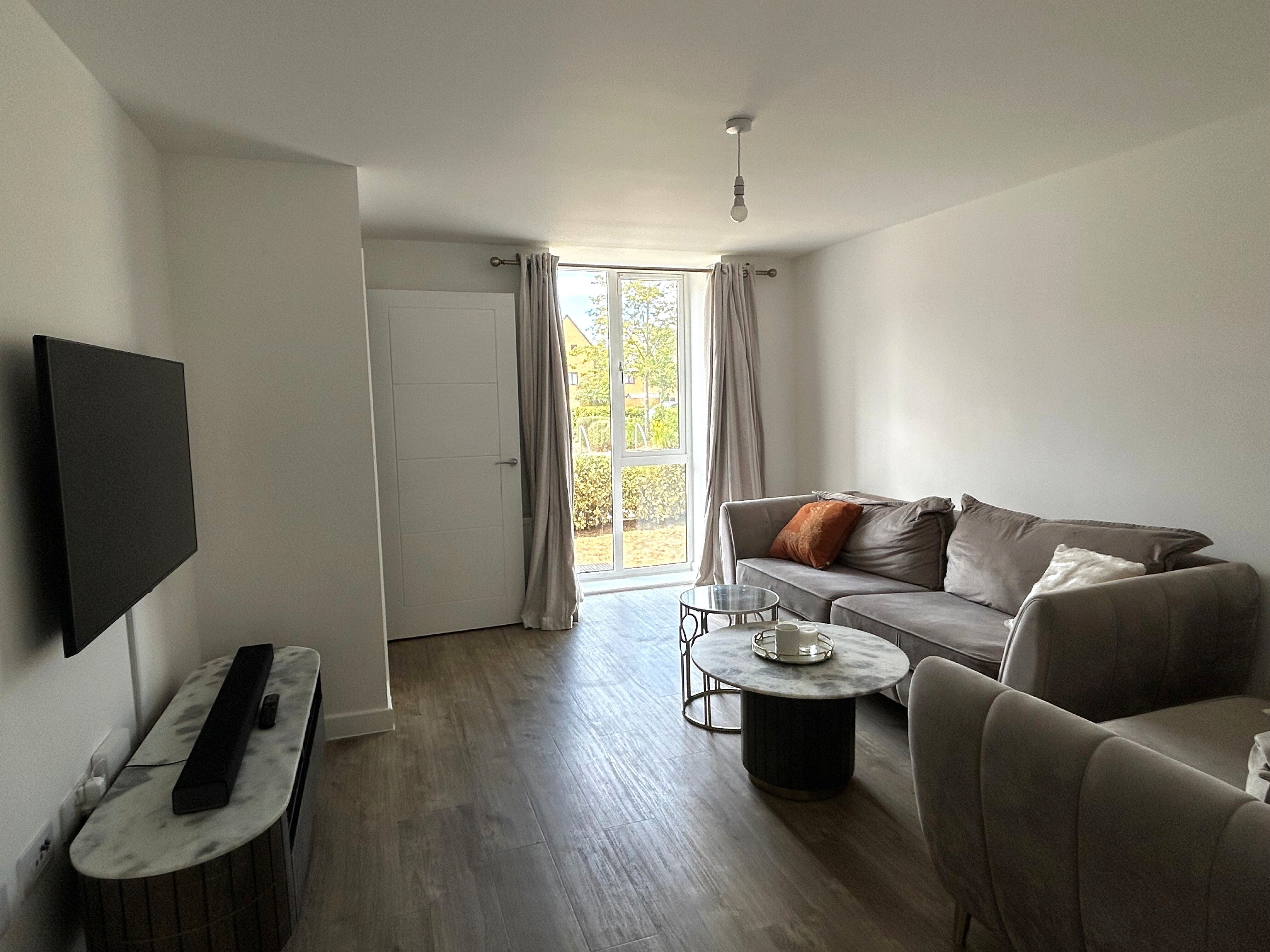 Room Mottram Road in Gravesham