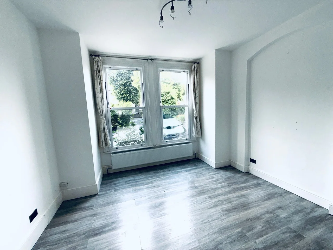 Flat Madeley Road in Greater London