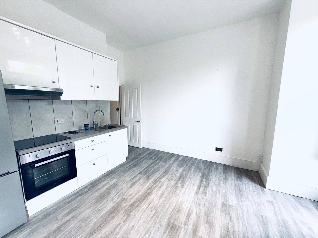 Flat Madeley Road in Greater London