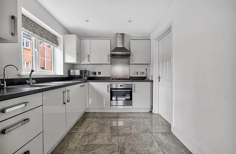 House Sir Bevys Close in Cumnor