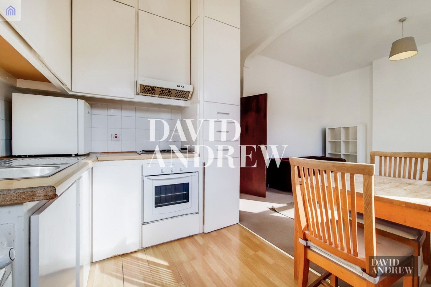 Flat Finsbury Park Road in Greater London