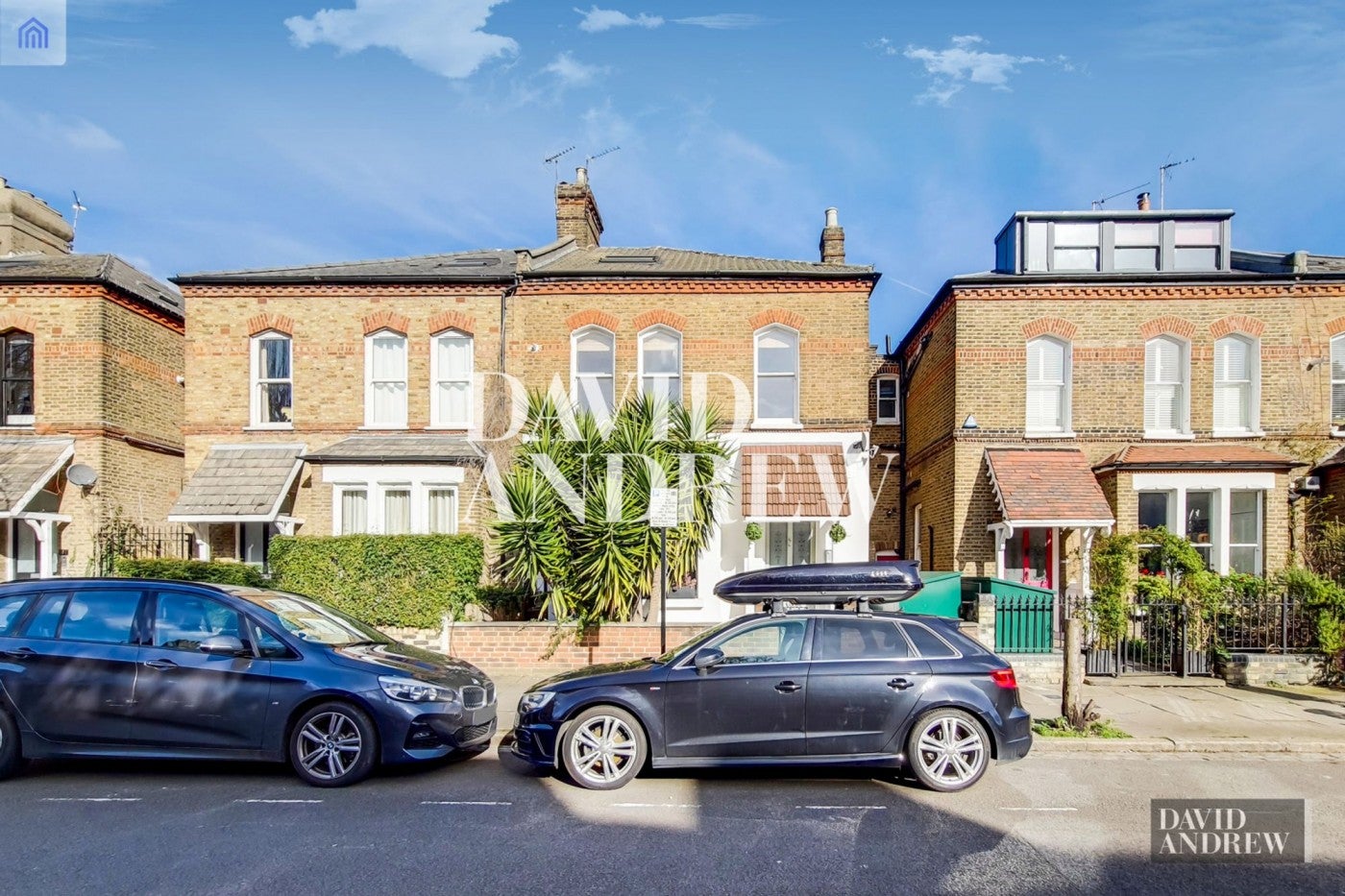 Flat Finsbury Park Road in Greater London