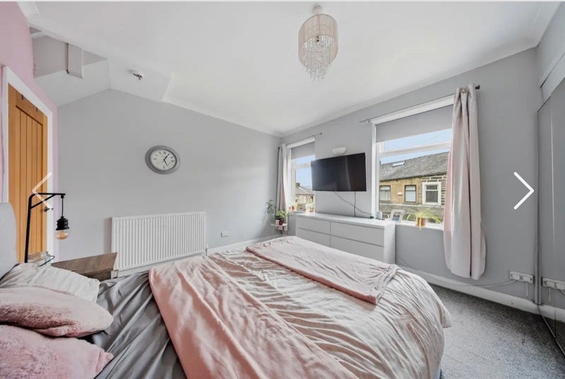 Room Clevelands Road in Burnley