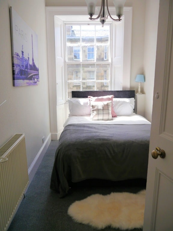 Room South Clerk Street in City of Edinburgh