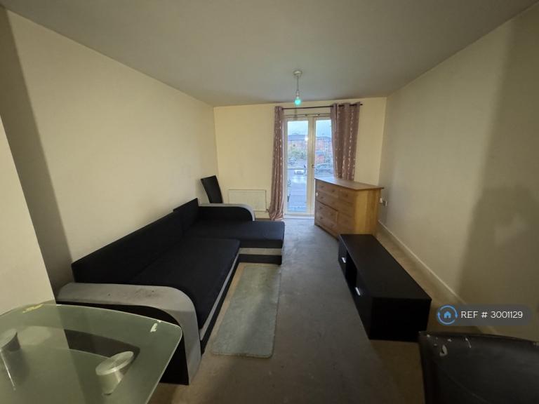 Flat Pump House Crescent in Watford