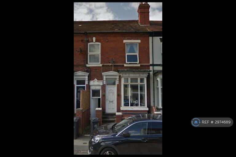 House Long Lane in Halesowen