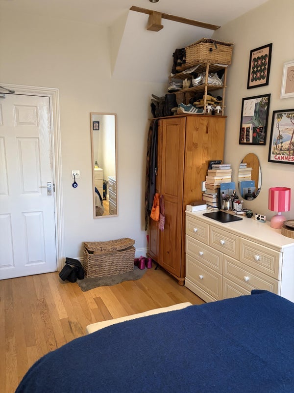 Room Haldane Road in Greater London
