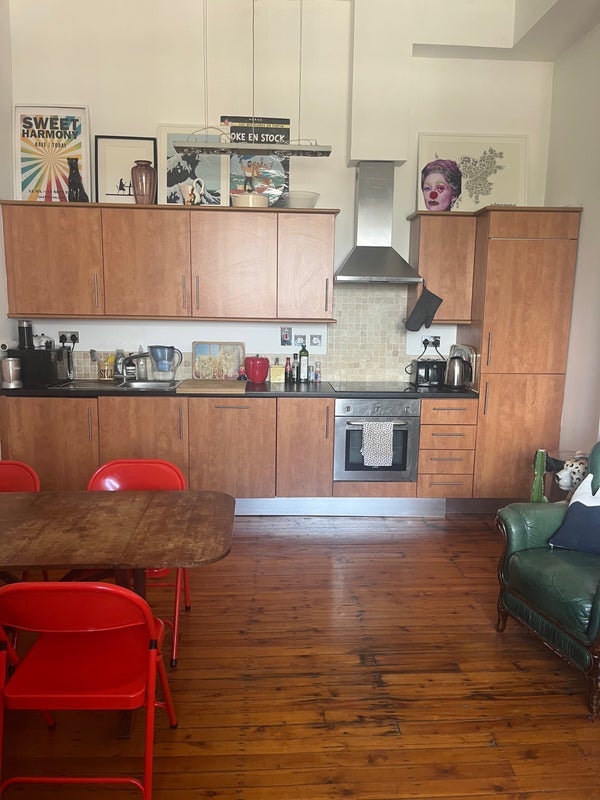 Room Somerford Grove in Greater London