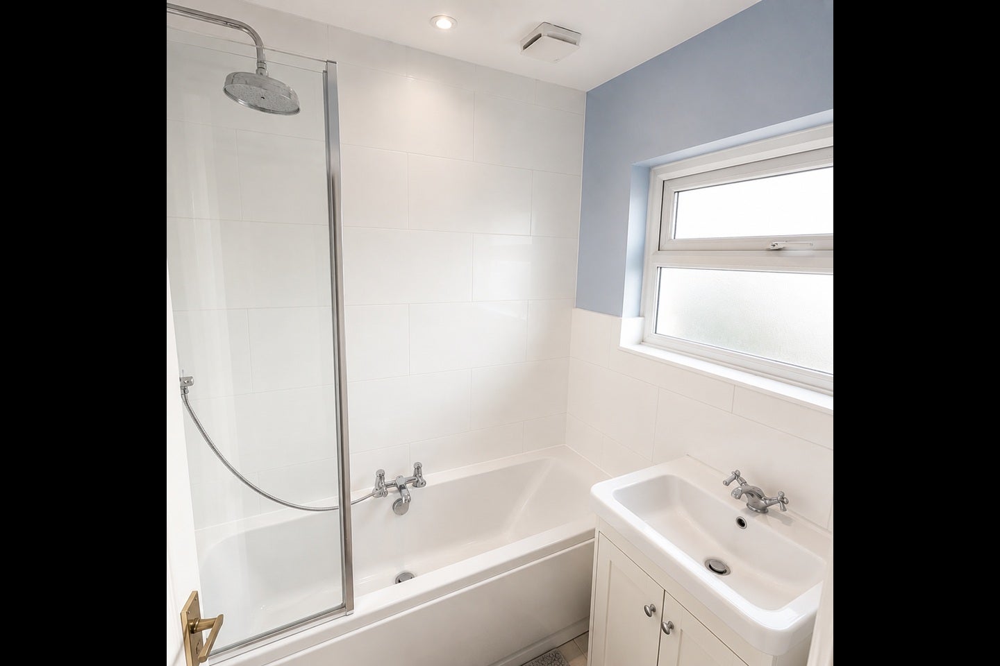 Room St Mary's Road in Chadwell St Mary