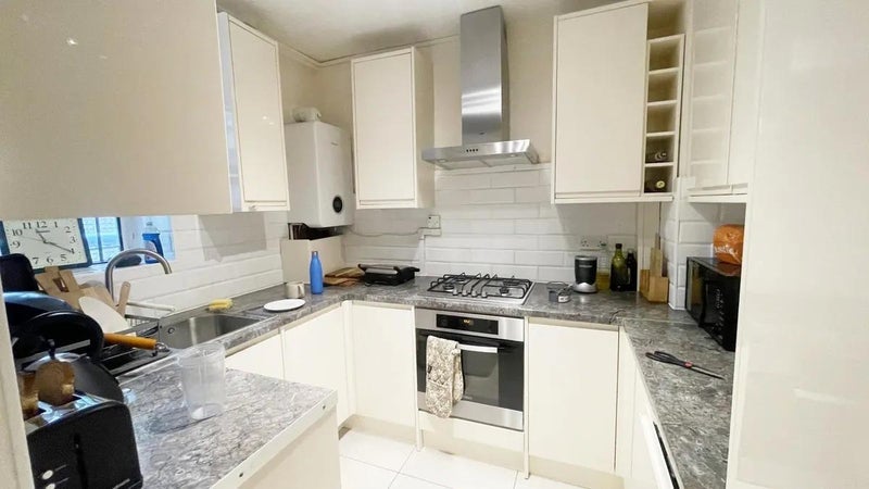 Flat Amhurst Road in Greater London