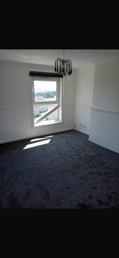 Flat Almond Road in Cumbernauld