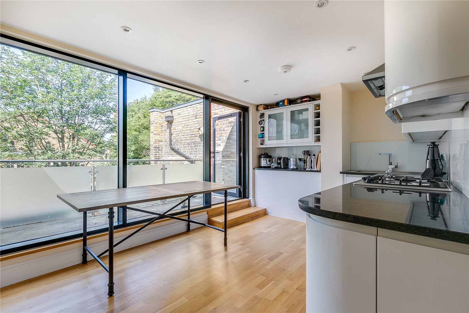Flat Millers Way in Greater London