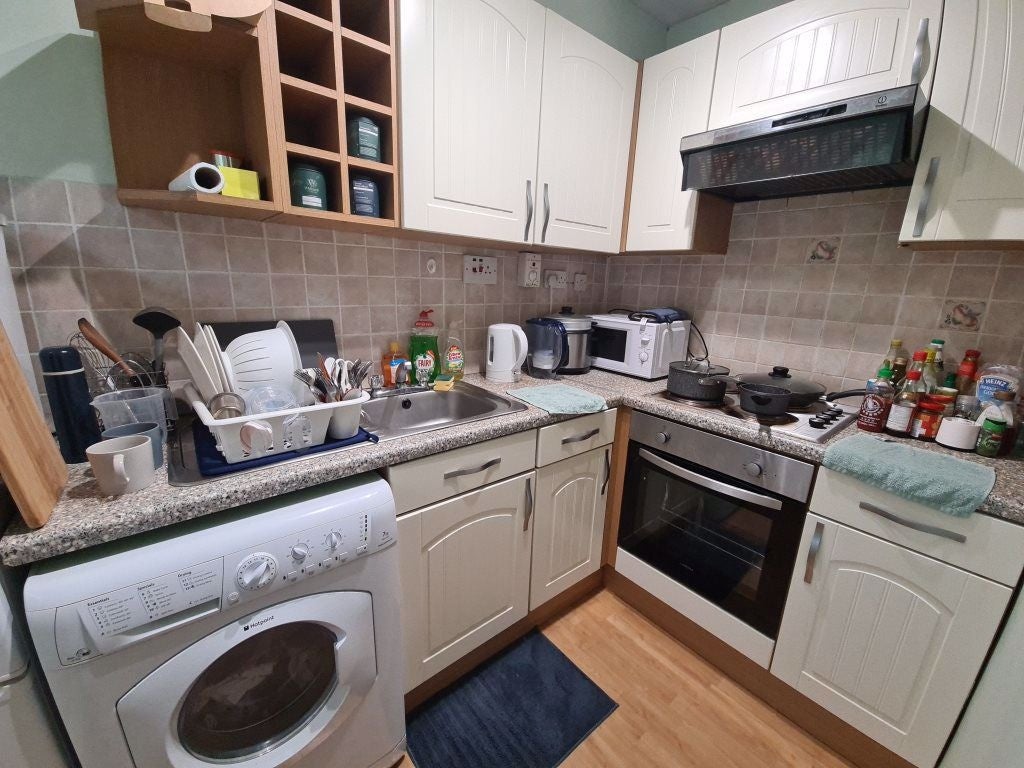 Flat Moorland Avenue in Leeds
