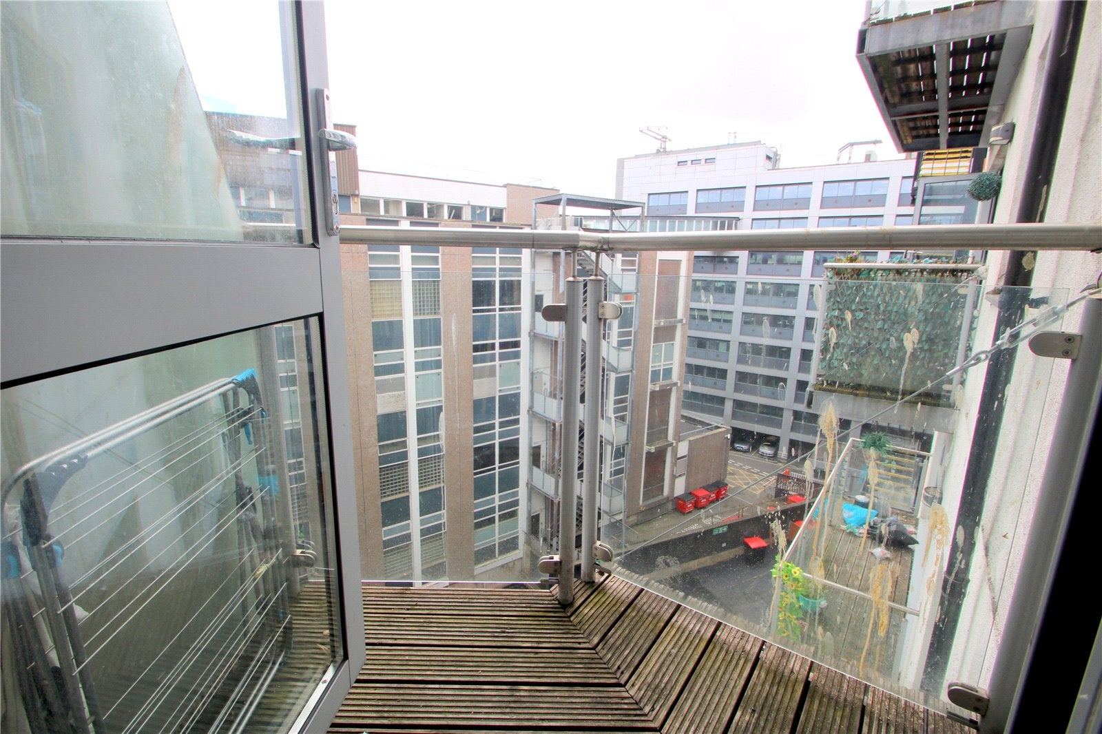 Flat Marsh Street in Bristol